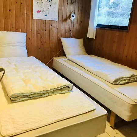 Amazing In With 3 Bedrooms And Wifi Nordenbro Vesteregn