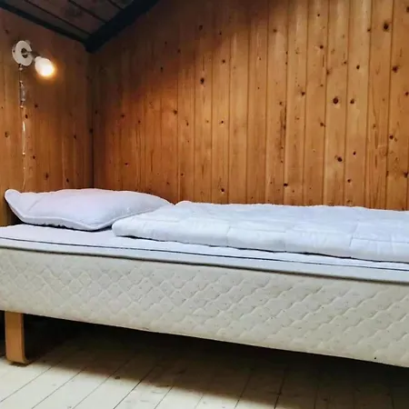 Amazing In With 3 Bedrooms And Wifi 펜션 Nordenbro Vesteregn